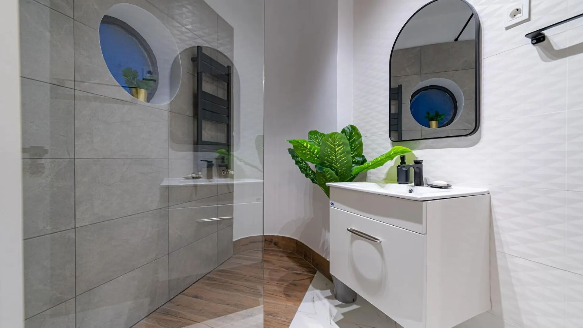Apartamento Central Square Haven A - Modern Studio With Air Conditioning Bucarest